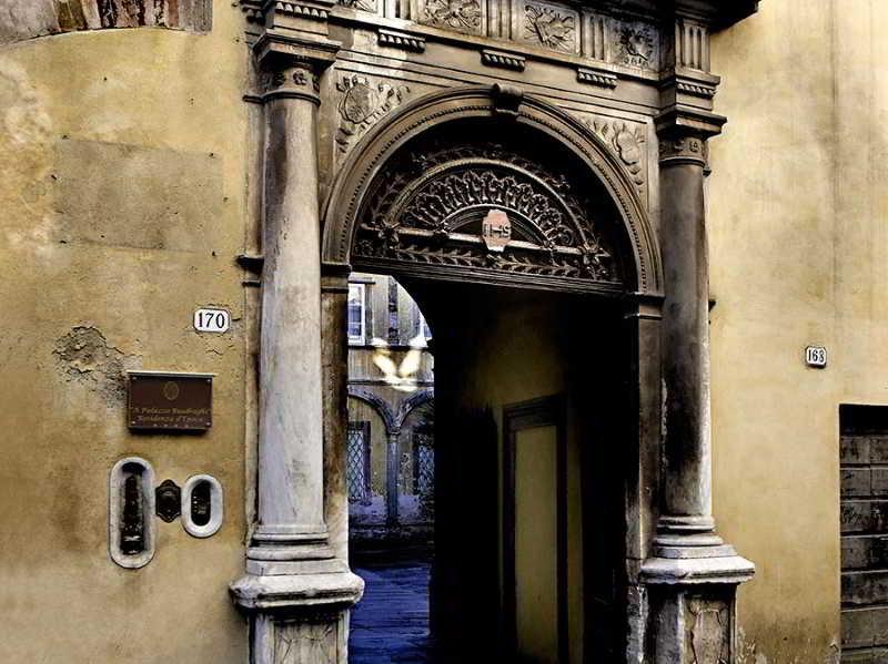 לינה וארוחת בוקר לוקה A Palazzo Busdraghi Residenza D'Epoca מראה חיצוני תמונה